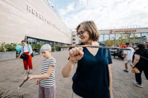 Zariņa trauslā balansēšana