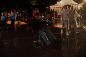Diamond Bikes. White Night